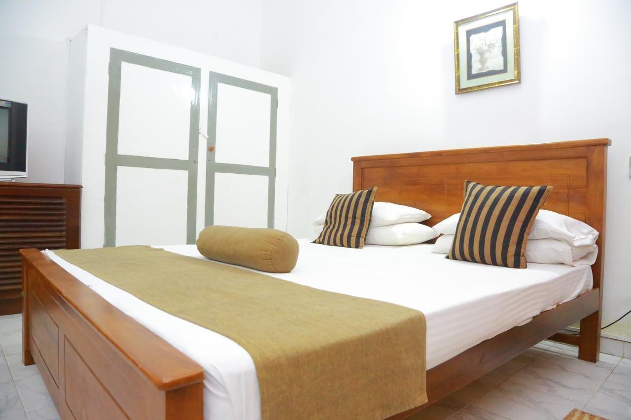 Ranveli Beach Resort Dehiwala-Mount Lavinia Bagian luar foto