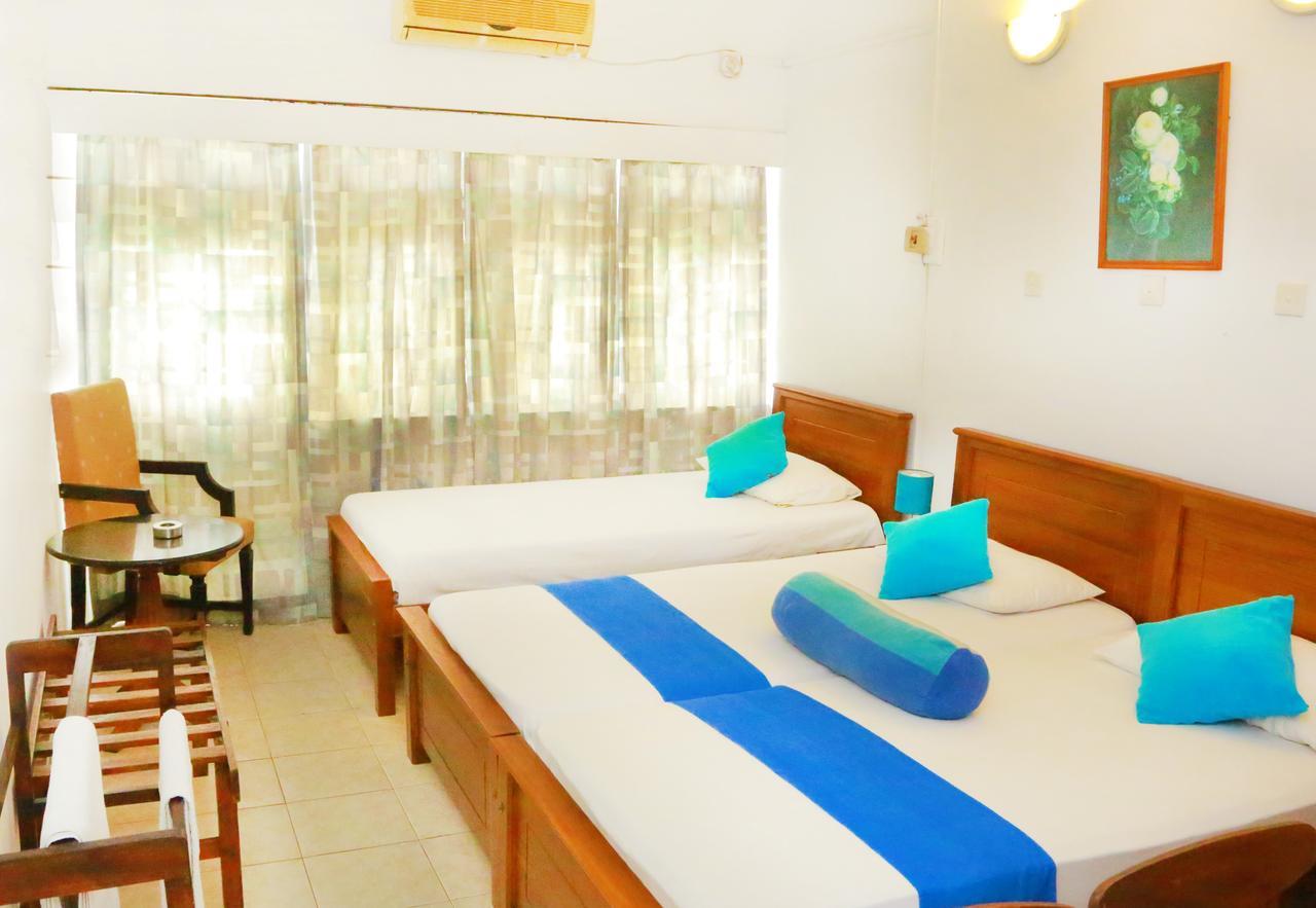 Ranveli Beach Resort Dehiwala-Mount Lavinia Bagian luar foto