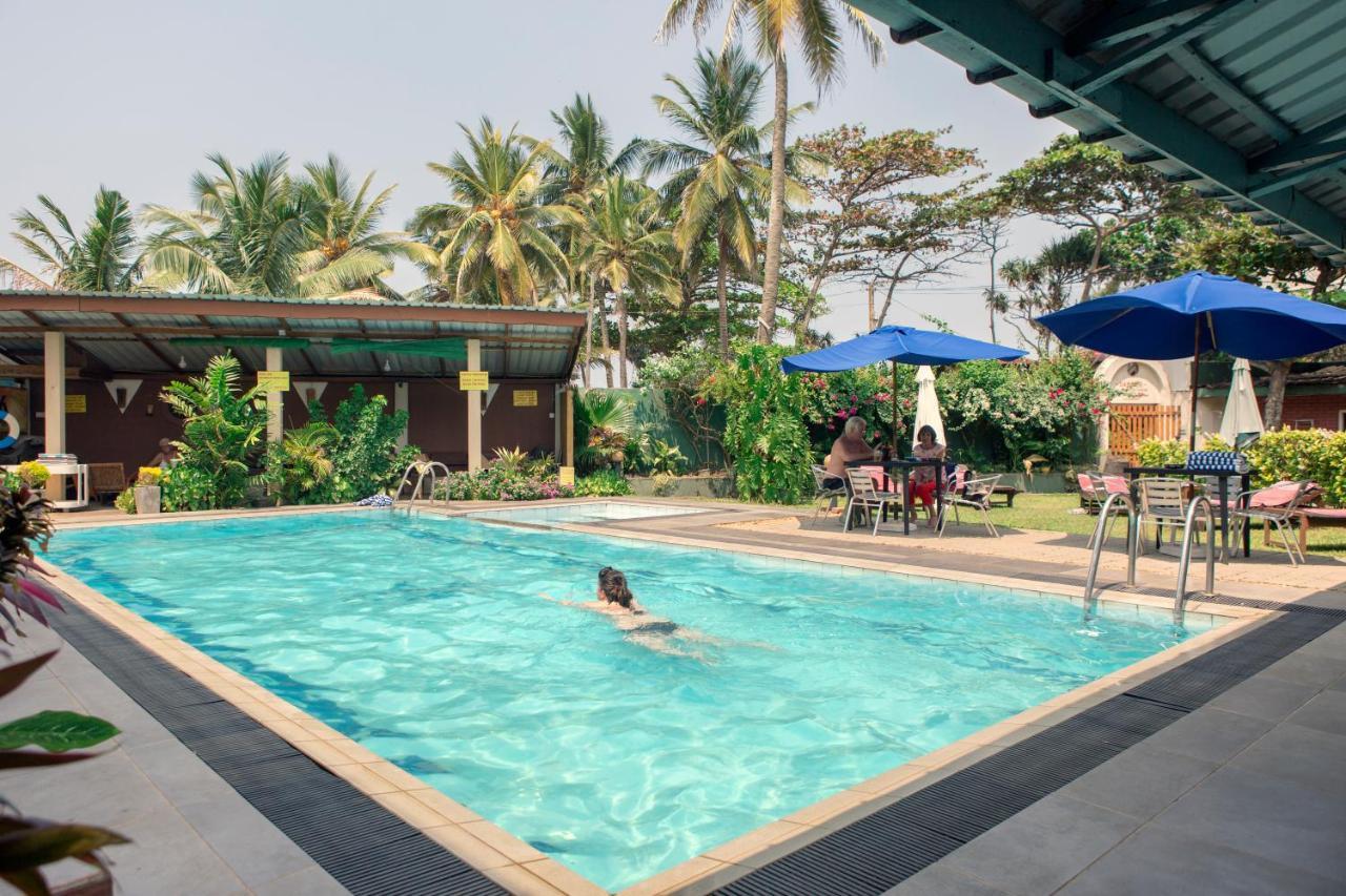 Ranveli Beach Resort Dehiwala-Mount Lavinia Bagian luar foto