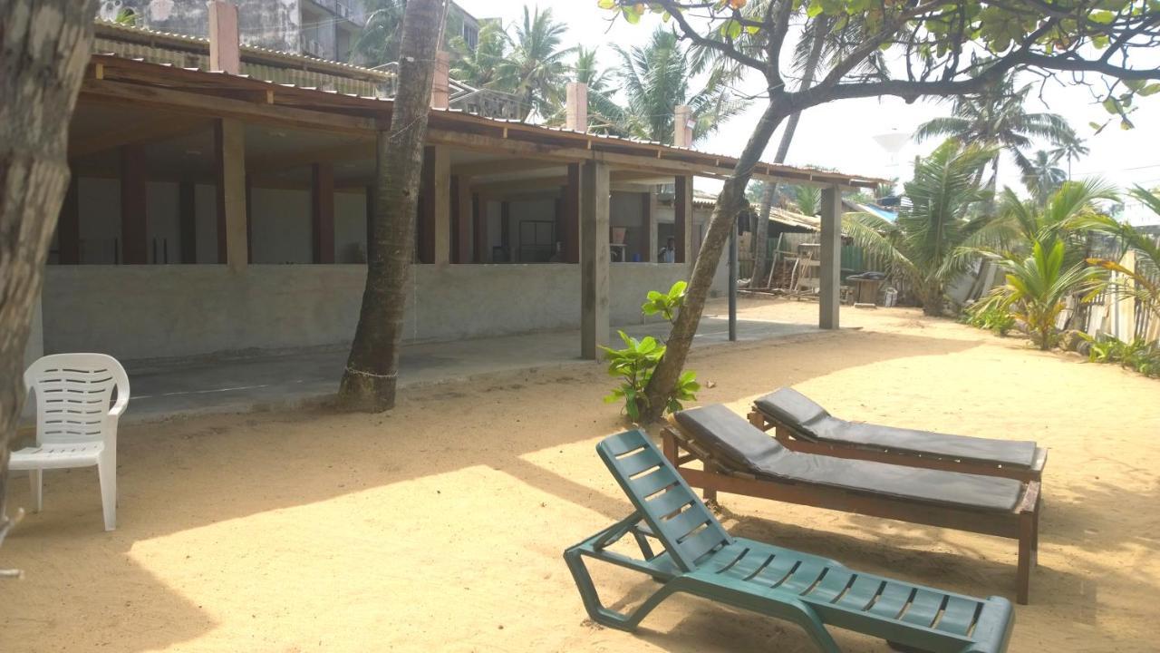 Ranveli Beach Resort Dehiwala-Mount Lavinia Bagian luar foto