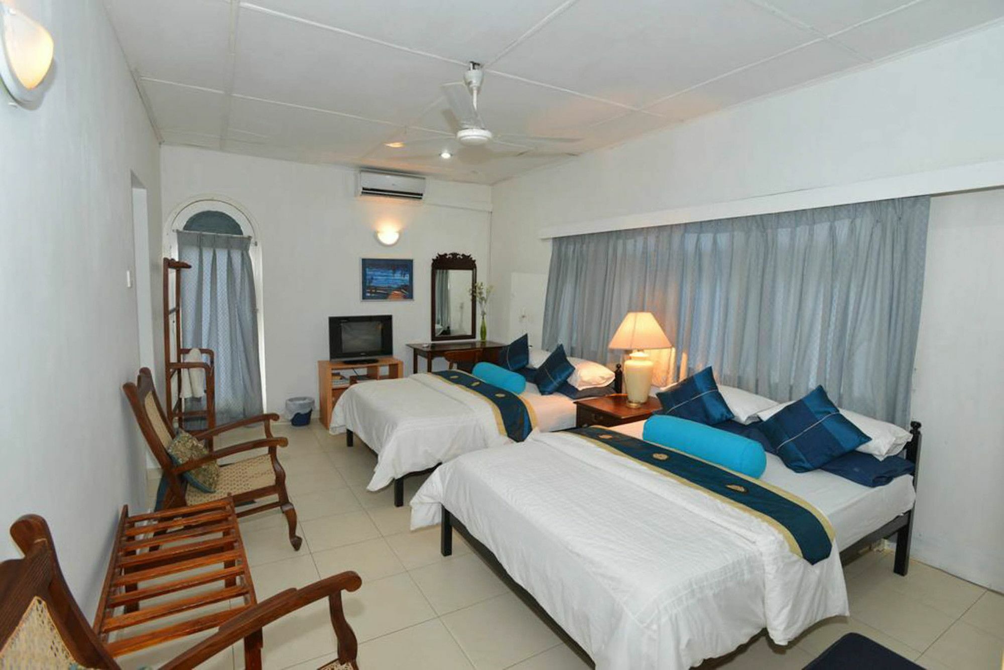 Ranveli Beach Resort Dehiwala-Mount Lavinia Bagian luar foto