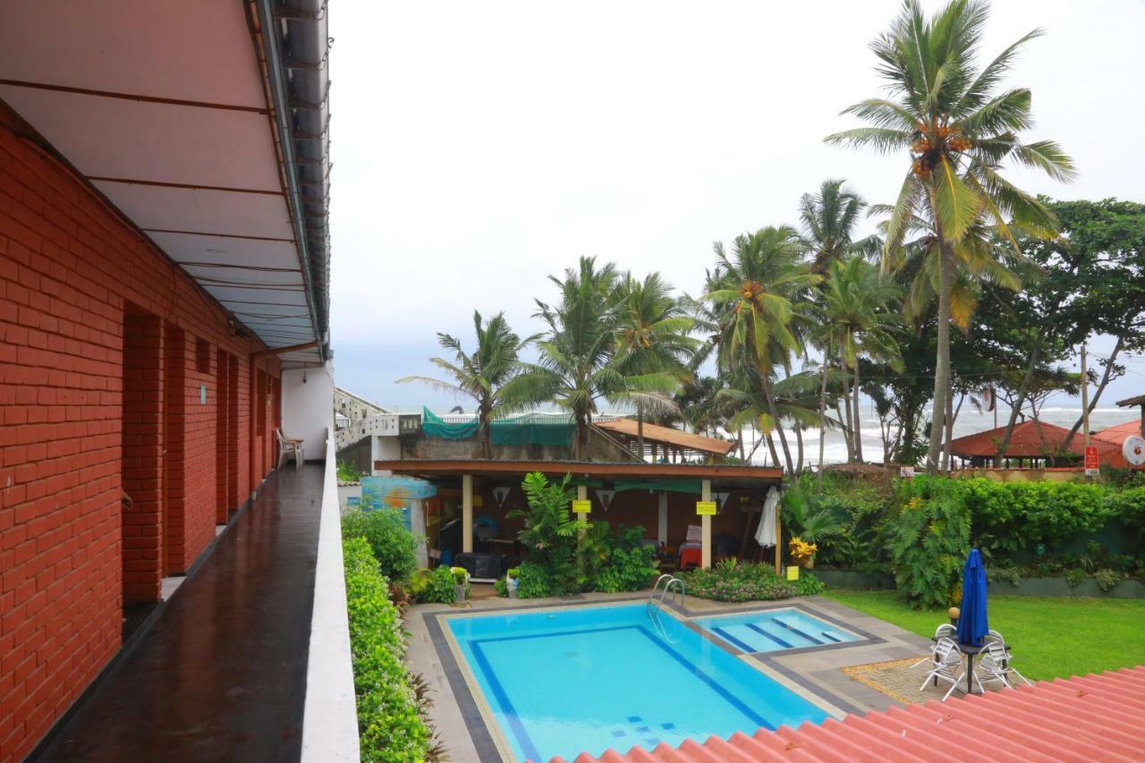 Ranveli Beach Resort Dehiwala-Mount Lavinia Bagian luar foto