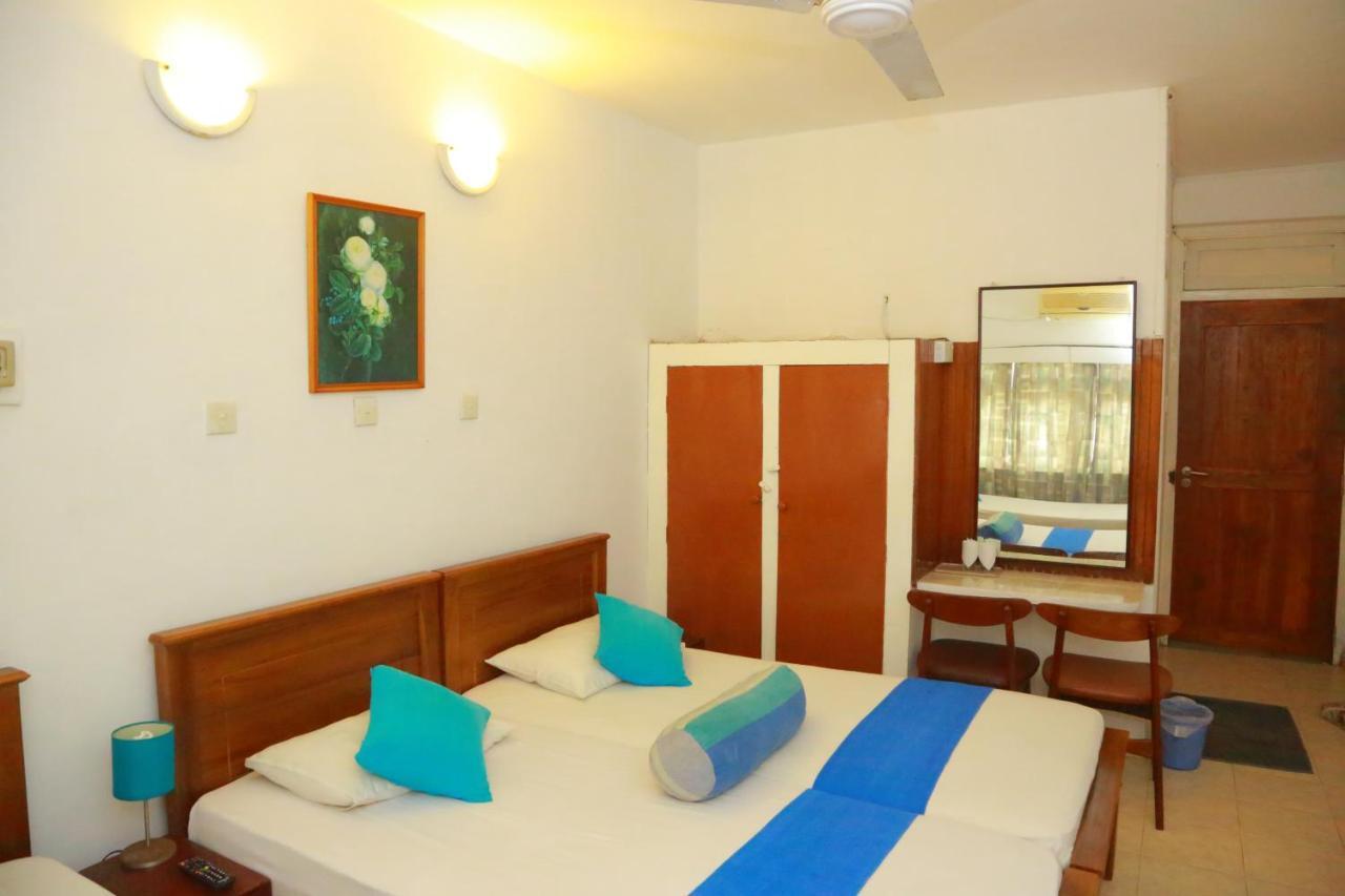 Ranveli Beach Resort Dehiwala-Mount Lavinia Bagian luar foto